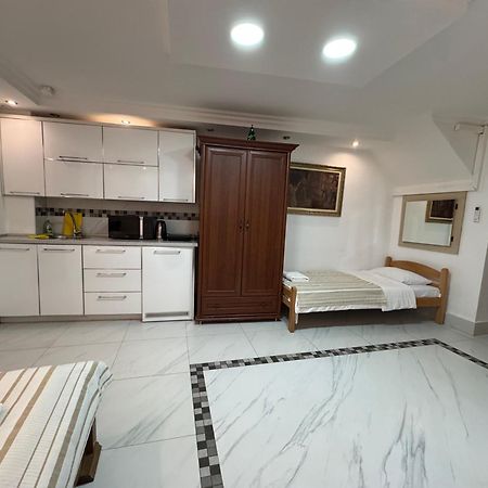 Vita Mundo Hotel Котор Екстериор снимка