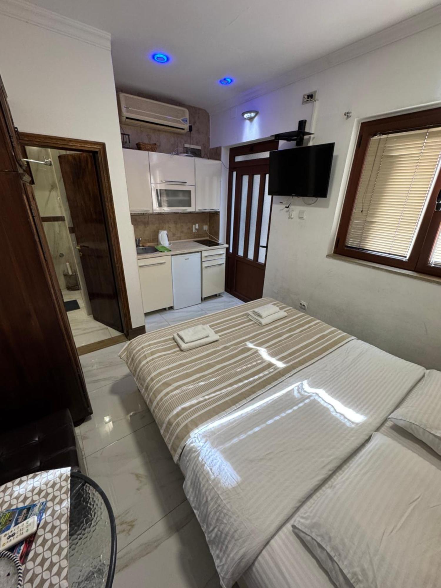 Vita Mundo Hotel Котор Екстериор снимка